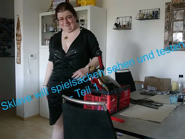 Sklave will Spielsachen sehen und testen - Teil 1