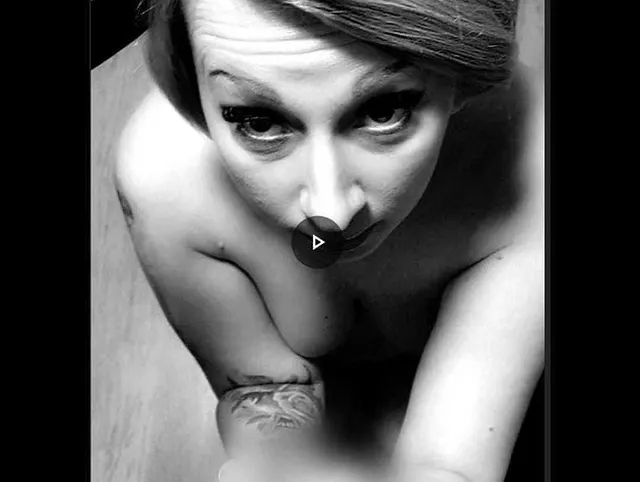 BDSM Spiele mit MissKing aka Kiki K.