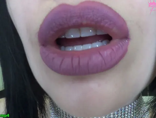 Wichs mit meinen lila Lippen