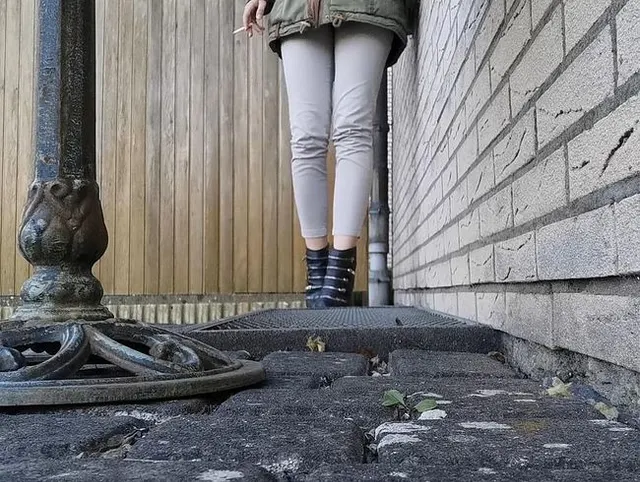 kleines Missgeschick beim Rauchen