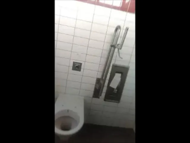 RASTHOF KLO AUF DEN BODEN GEPISST!!