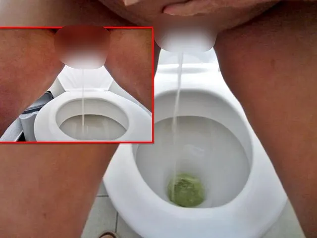 Piss im WC am Baggersee - volle Pulle