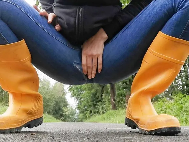 Jeans Benetzung mit Gummistiefeln :)
