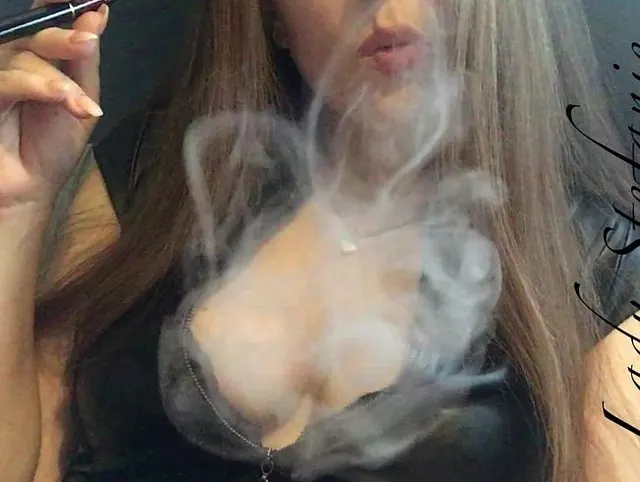 Sexy Vaping - Igno Clip 2