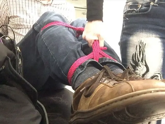 #RopeArt-Workshop: Tying two legs