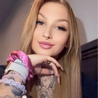 Profilbild von Scarlet_Moon