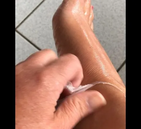 Fußpeeling abziehen