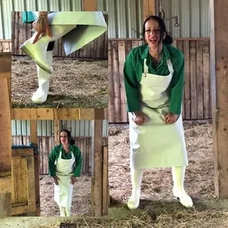 The lady in rubber apron and white rubber boots a short clip for my lovers of fetish