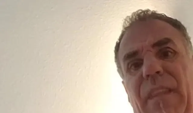 Ich musste mich selbst Abmelken und konnte dann auch noch pissen