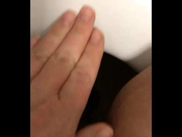 Auf Toilette im schwedischen Möbelhaus