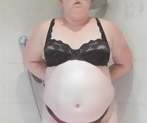 Ich übergieße mich mit NS und danach dusche ich