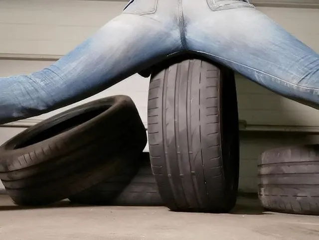 noch weiter geht es in die Jeans