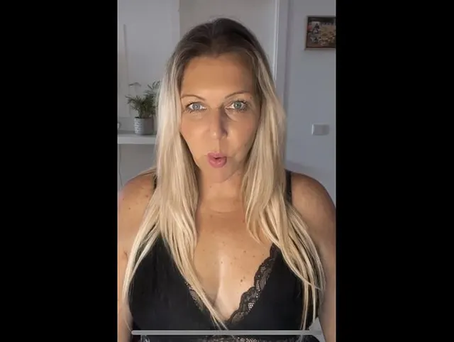 (without sound) Smoking MILF