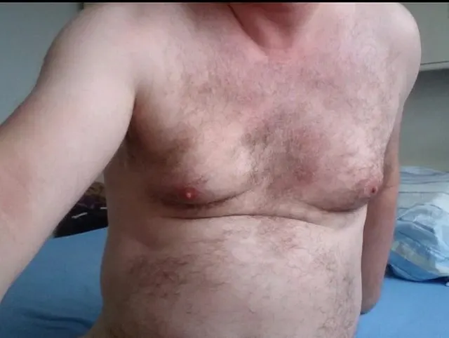 Nylonjunge und die Geilheit am Morgen