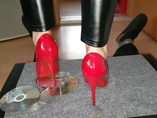 Lack High Heel Rot  Trample CDs & Penis