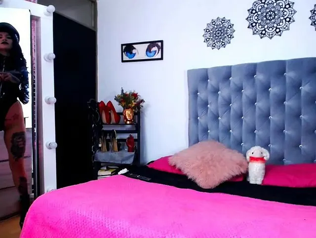 Schauen Sie durch den Spiegel!