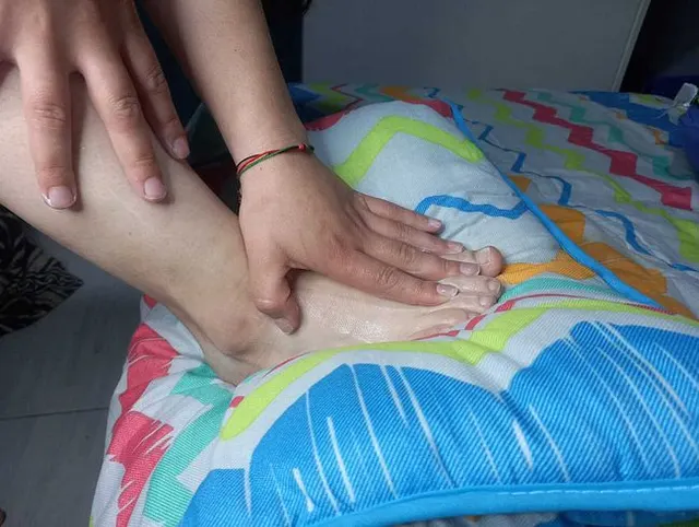 Sanfte Massage meiner Füße