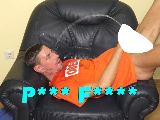 Die Piss Fotze
