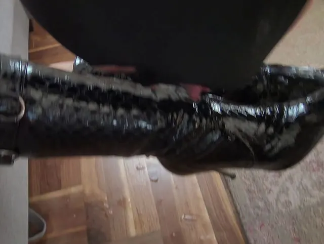 5 Cumshots und ein Cuckold, um alles zu essen!