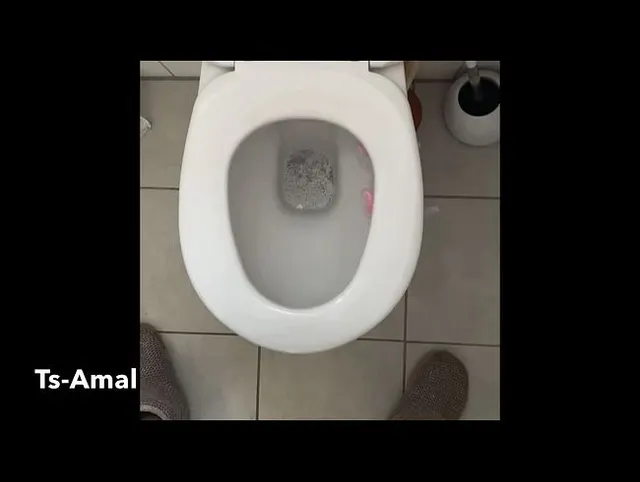 pissen und spritzen schau zu