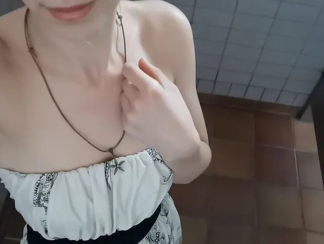 Unterwegs in Kleid... ich muss