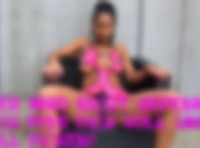 Hier wird nicht gepennt, ich piss dich voll und will ficken!