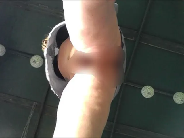 MISS GIANTESS; Deine Riesin PISST AUF DICH, ERNIEDRIGT UND TRITT AUF DICH!!