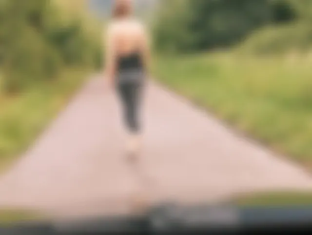 Leggins und mini Short im gehen getränkt