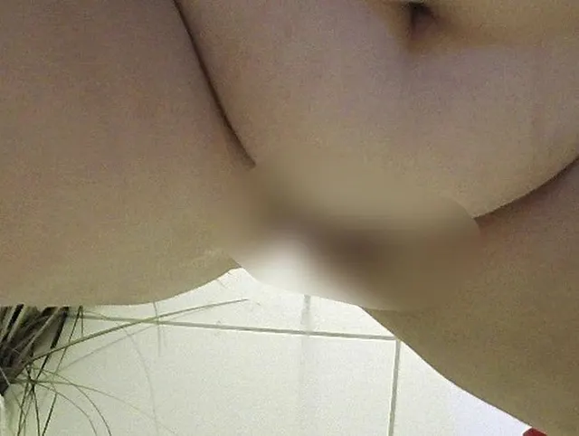 98. Pipi machen in der Wanne