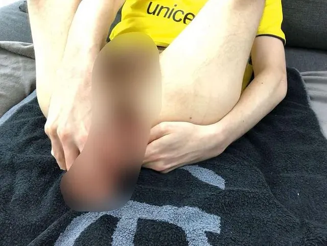 Video 092 - Maxis Dildotraining Mit abspritzen in seine SpermaSammelDose Cam 2 Teil 2-3