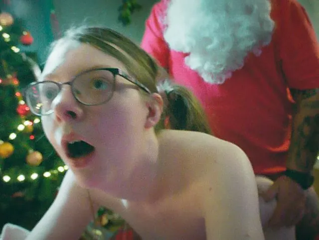 Das Weihnachtstabu des dicken Weihnachtsmanns - UnicornDisney