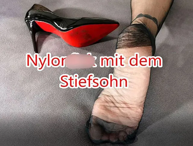 Nylonfick mit dem Stiefsohn