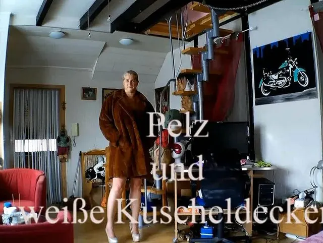 Pelz und weisse Kuscheldecken