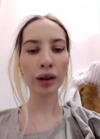Titten Teen Elza Kom sehr sehr süße Titten Elza Kom. Ja (ohne Ton)