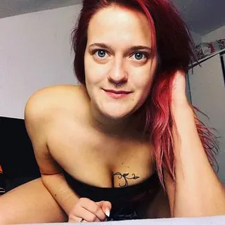 Profilbild von Roxy-Lunita