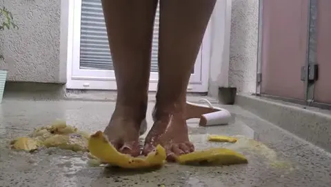 Honeymelon feetcrush