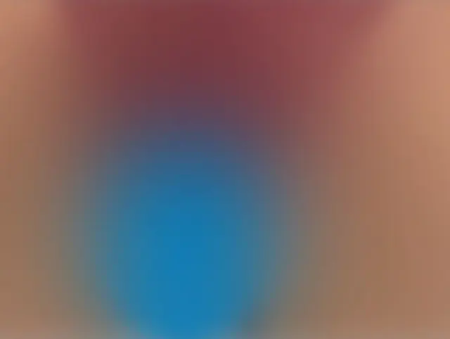 Hotpants-Piss Closeup