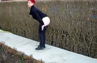 Rotzfrech in fremden Garten gepisst!
