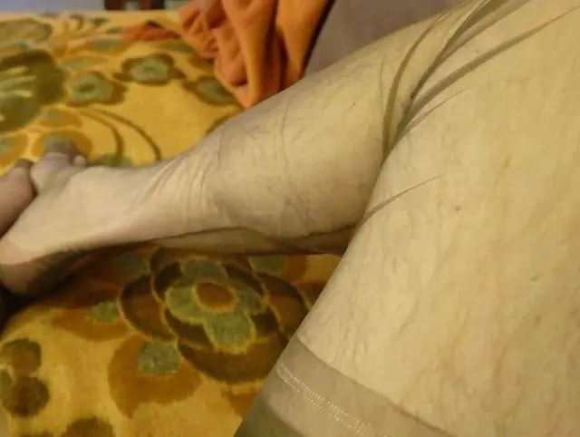 Vorschau aus Nylons: Madame`s Nylonschwengel