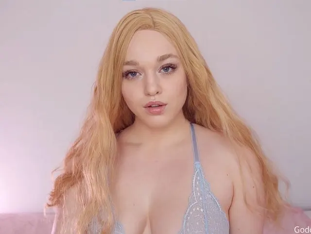 Mesmerized by my lips to give up sex