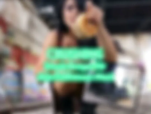 Fußfotzen-Festmahl - CRUSHING - Zweiter Gang: Dreck-Burger für dein Fußfotzen-Maul