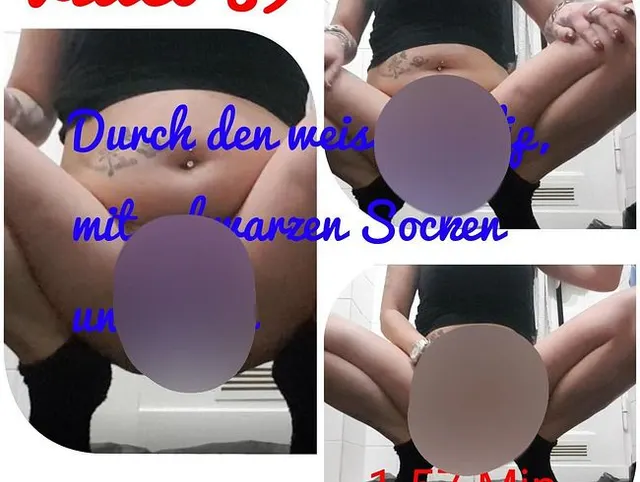 Durch den weissen Slip mit Socken